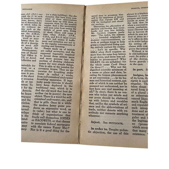 Modern American Usage Paperback Book 1974 English Language - Picture 8 of 15